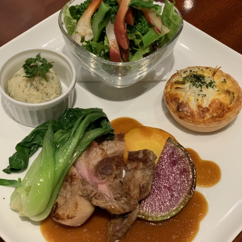 3月の土・日・祝日のランチ