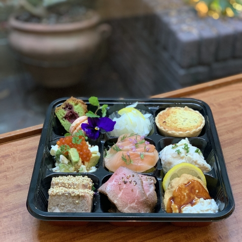 20食限定お年玉付新春オードブル